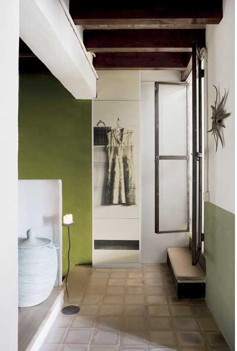 Vestida por lo sencillo