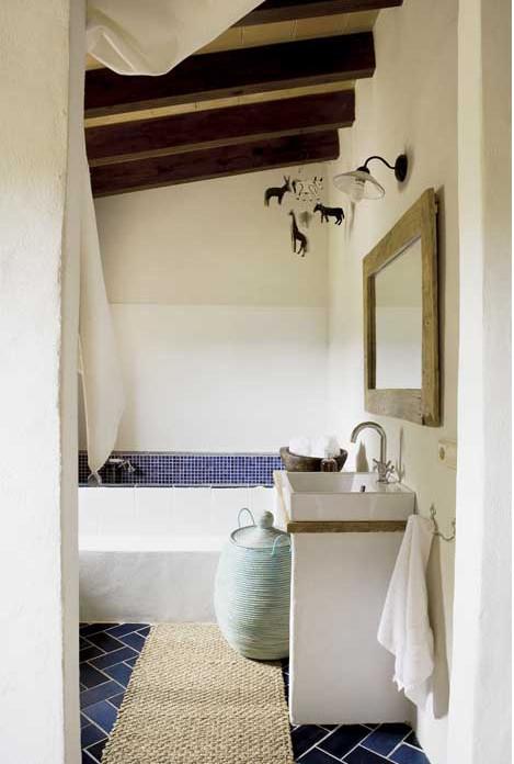 Vestida por lo sencillo