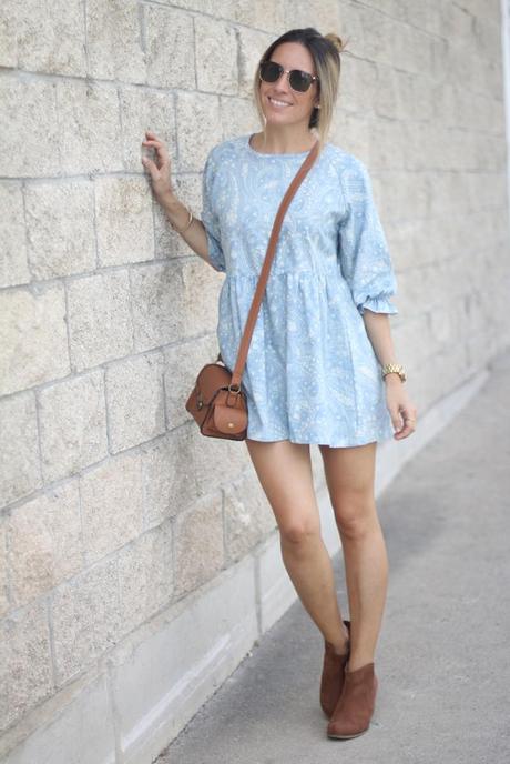 Retro blue dress