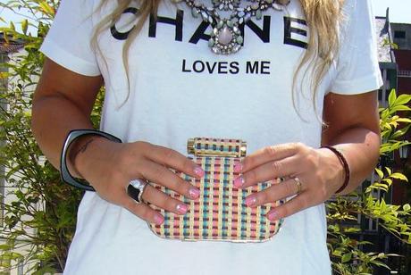 CHANEL LOVES ME CHANEL LOVES ME