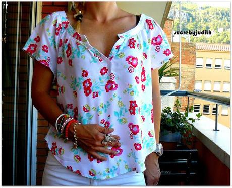 HOLLISTER LOOK HOLLISTER LOOK