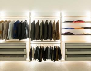 DRESSWALL: un original armario creado por ANYWAYdoors