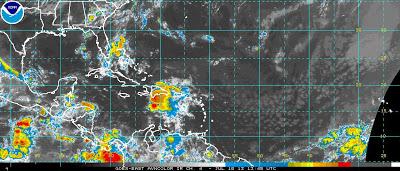 Chantal continúa debilitándose en el mar Caribe oriental aproximándose  a Haití y República Dominicana