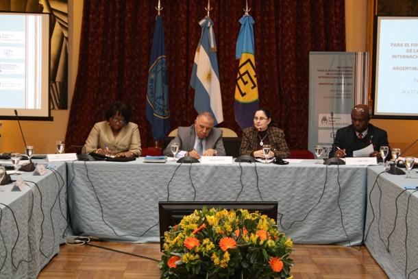 Argentina acordo con la OPS y paises del Caribe fortalecer la cooperacion.