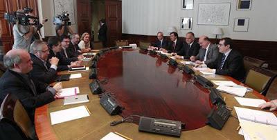 COSAS DE LA POLÍTICA