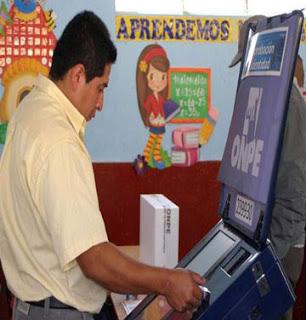 DESTACAN APLICACIÓN DEL VOTO ELECTRÓNICO EN PACARAN - CAÑETE...