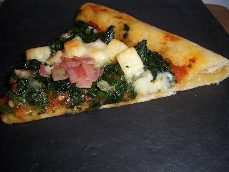 PIZZA ESPECIAL DE ESPINACAS CON QUESO DE CABRA