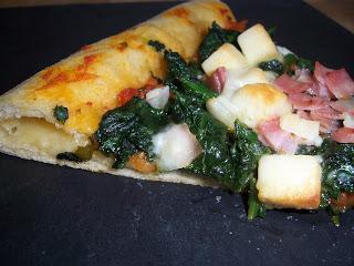 PIZZA ESPECIAL DE ESPINACAS CON QUESO DE CABRA PIZZA ESPECIAL DE ESPINACAS CON QUESO DE CABRA