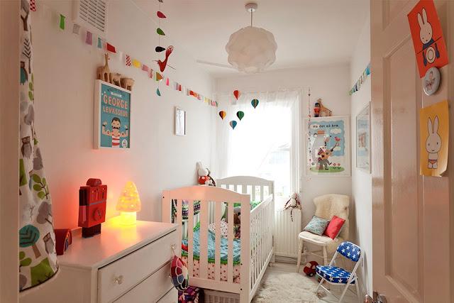 Una casa en blanco y rojo que te enamorará!