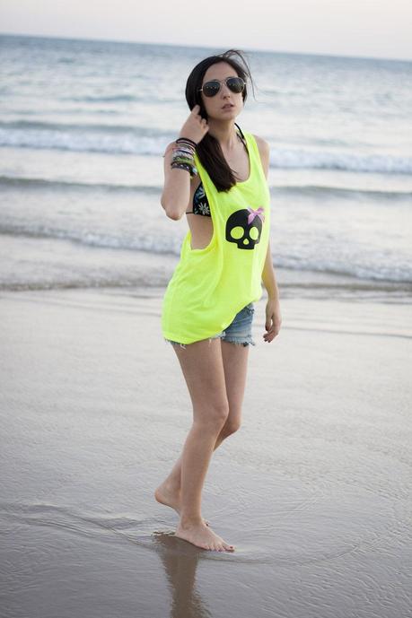 fluor skull beach