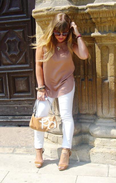 WHITE JEANS Y SORTEO