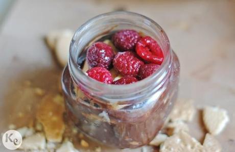 a-kiss-of-colour-recetas-en-un-tarro-recipes-in-a-jar-chocolate-cake-01