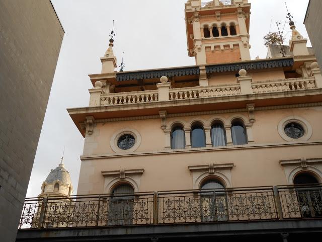 BARCELONA...1895,COLEGIO POETA FOIX...EN  LA CALLE BALMES, Nº, 298-304...15-07-2013...