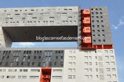 Blogger Traveller. Edificios singulares: el Edificio Mirador de San Chinarro EL MIRADOR DE SANCHINARRO 1 Blogger Traveller. Edificios singulares: el Edificio Mirador de San Chinarro