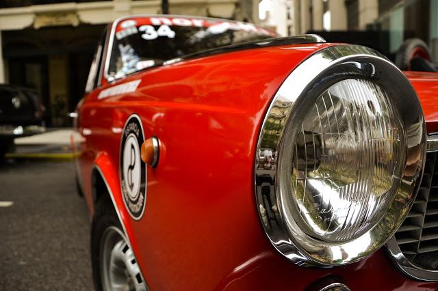 Autos Clásicos  /  Classic Cars