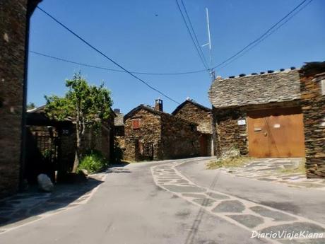Pueblos Arquitectura Negra de Guadalajara - Chorrera Despeñalagua