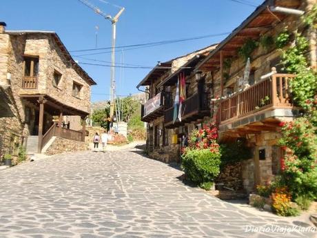 Pueblos Arquitectura Negra de Guadalajara - Chorrera Despeñalagua