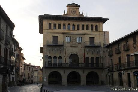 Días 2 y 3. Artajona - Puente de la Reina - Astitz - Lekumberri - San Sebastián - Olite