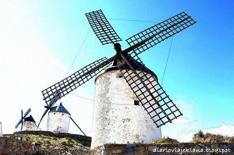 En busca de molinos por la Mancha...