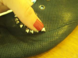 DIY: CHATITAS CON TACHAS + OUTFIT