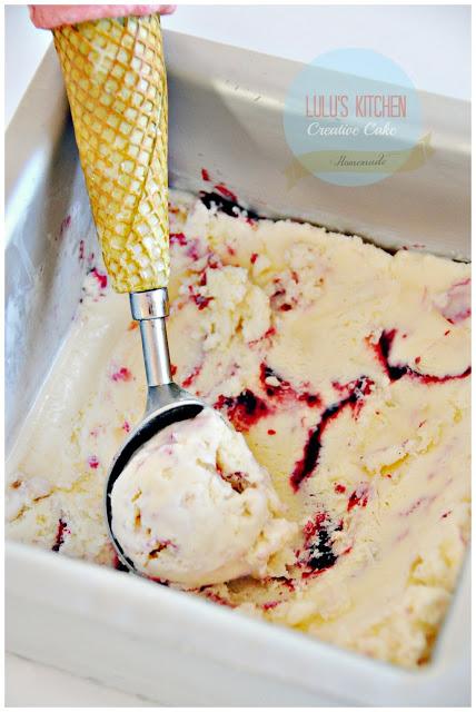 HELADO RIZADO DE FRUTOS ROJOS DEL BOSQUE