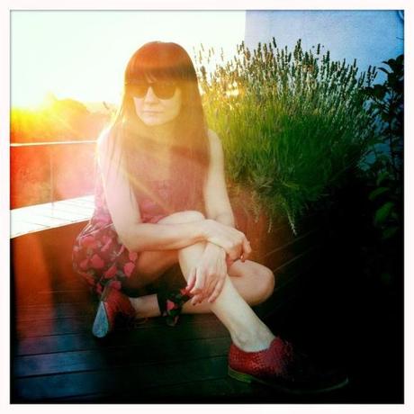 Eva Amaral, una chef de la moda que nunca desafina con sus combinaciones amaral zapatos the flâneuse