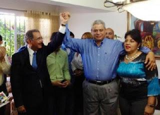 Danilo juramenta a Domínguez como embajador en Japón.