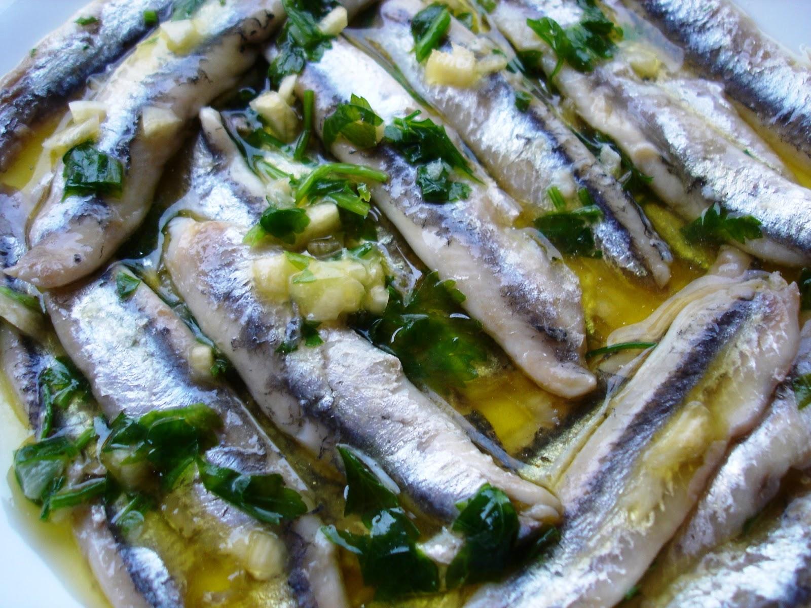 Boquerones en vinagre, ajo y perejil