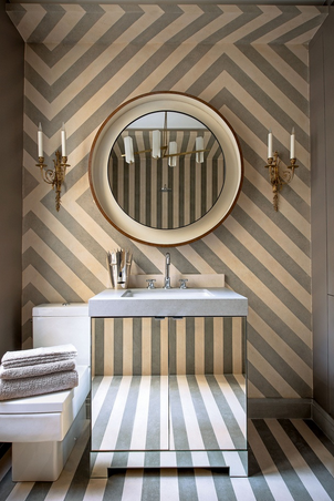 JUEGO DE PERSPECTIVAS Y LÍNEAS/ PLAYING WITH LINES AND PERSPECTIVE