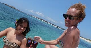 Un día de lujo: Paseo en barco en Ibiza con Ron Brugal