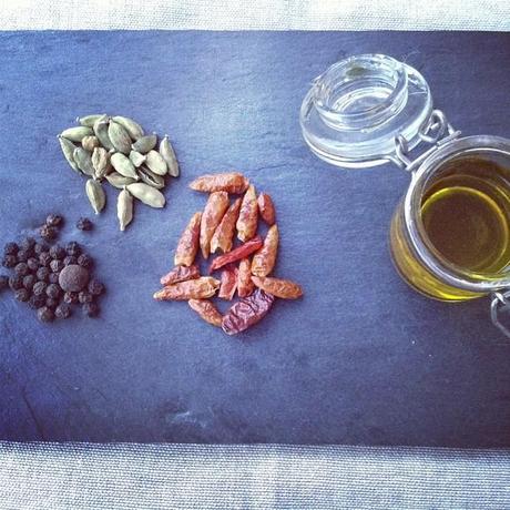 ¿Cómo preparar aceite picante en casa?