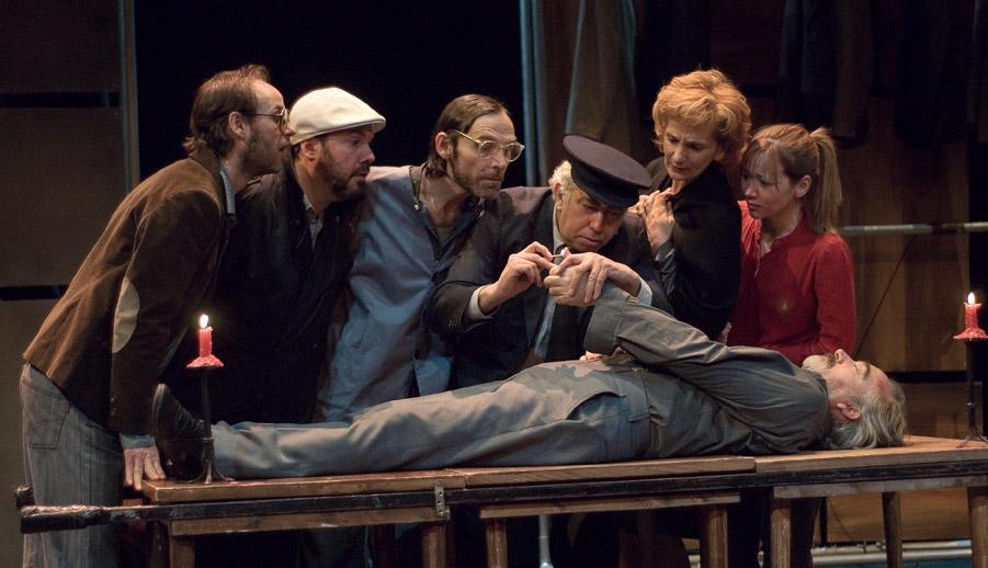 Una modesta proposición para salir del sainete democrático