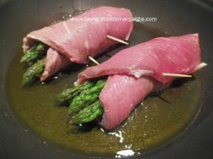 Escalopines de Ternera con espárragos