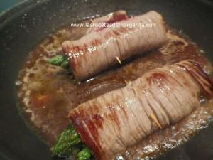 Escalopines de Ternera con espárragos