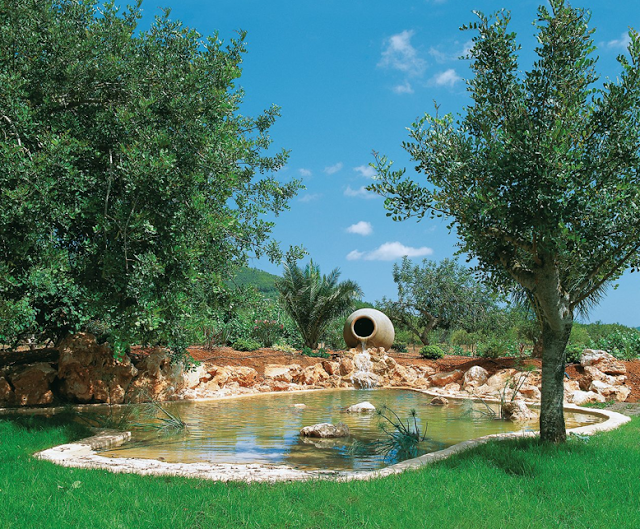 15 Piscinas para soñar este verano