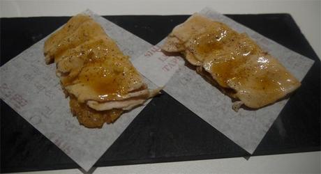 Canapé de pollo a la brasa