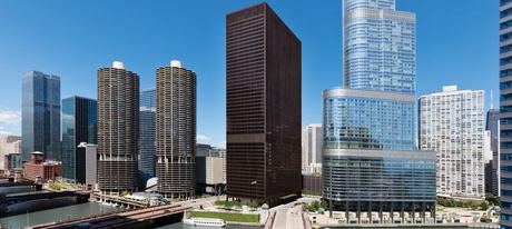 Un hotel en el edificio IBM de Mies en Chicago Un hotel en el edificio IBM de Mies en Chicago