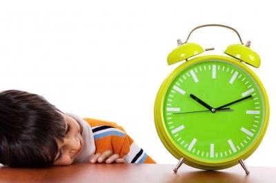 Beneficios de mantener horarios regulares a la hora de dormir