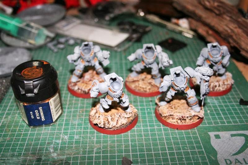 Shining Gold de Games Workshop de los Caballeros Grises