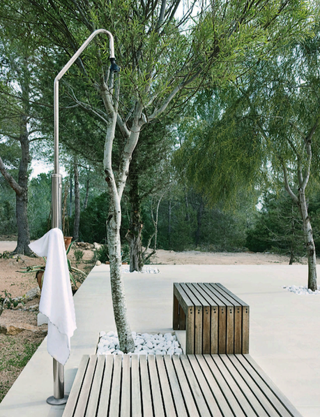 Una casa en Ibiza de estilo escandinavo-balear