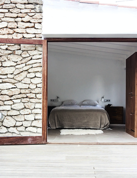 Una casa en Ibiza de estilo escandinavo-balear