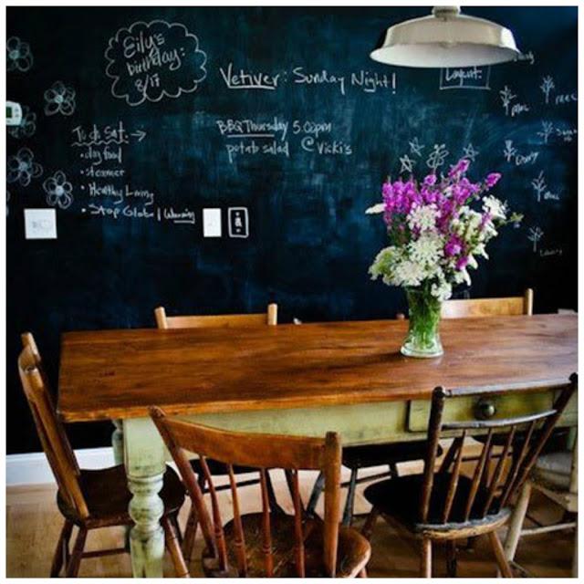 Teresa ... a la pizarra!  -- Teresa... go up to the blackboard!