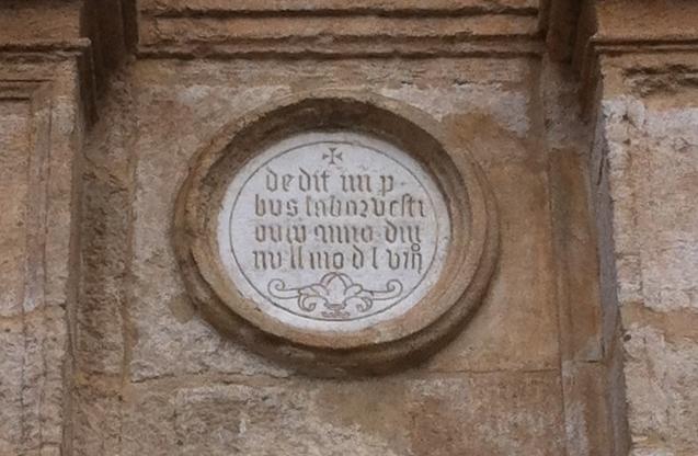 El arco de entrada al santuario de María Auxiliadora.