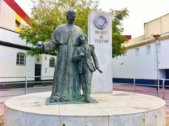 La figura de Don Bosco.