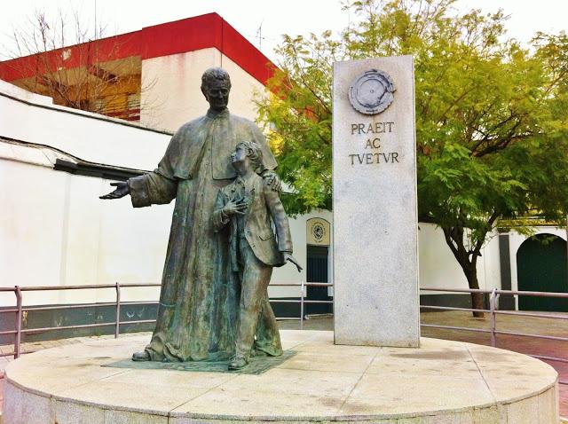 La figura de Don Bosco.