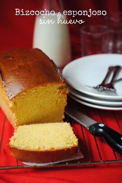 Bizcocho esponjoso sin huevo