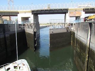 Vendedores en canoas. Egipto