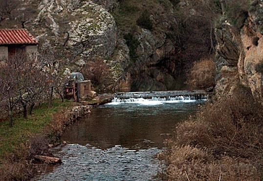 El sendero fluvial, una ruta del agua en Albarracín