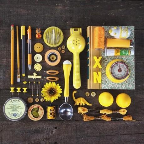 INSTAGRAM l: #colorsorganizedneatly