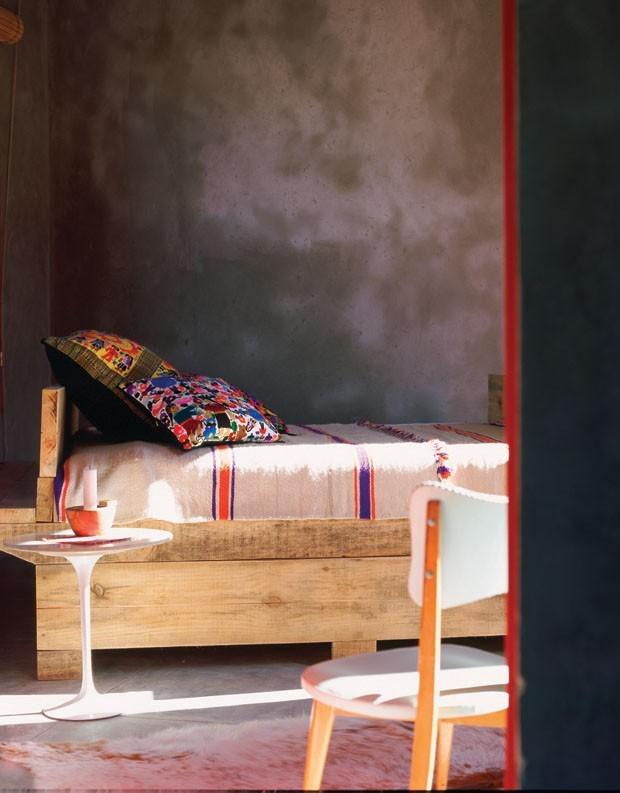 Una casa de campo diferente, con el color rojo como protagonista